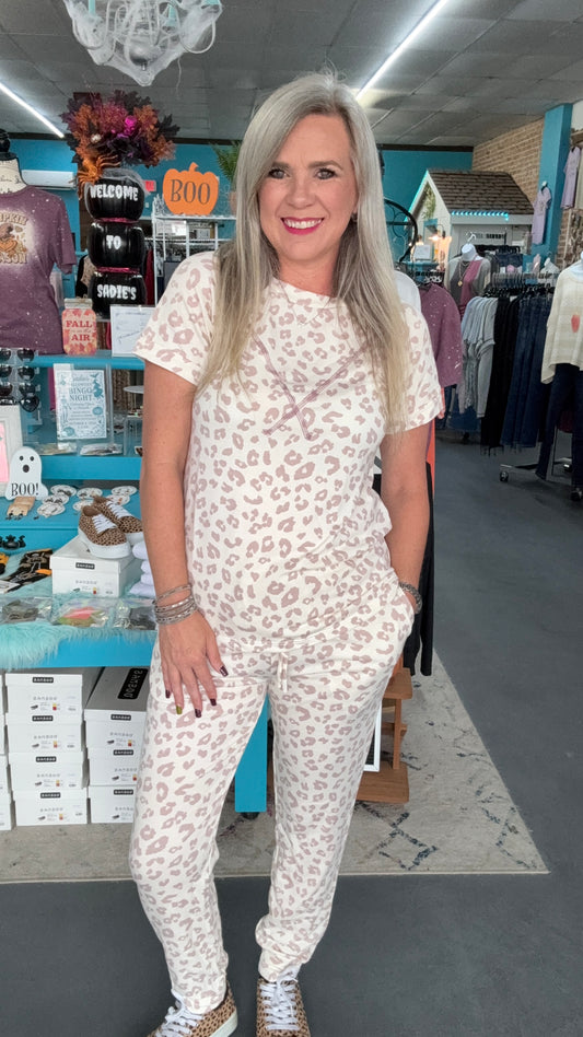 Leopard Jogger Separates