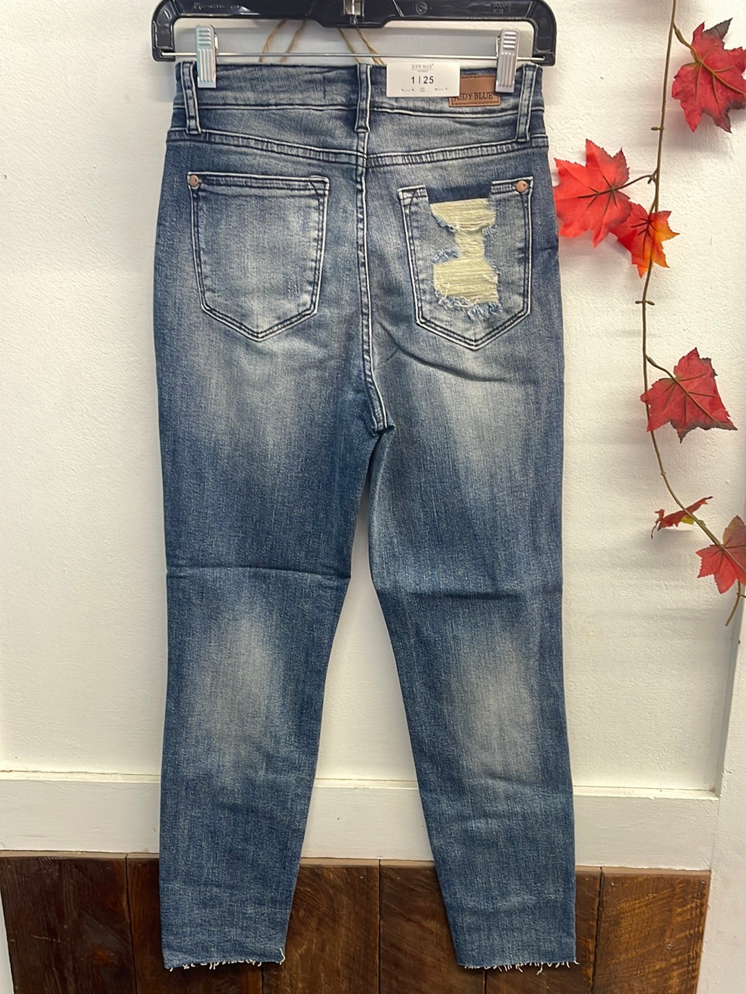 Judy Blue Ankle Jeans