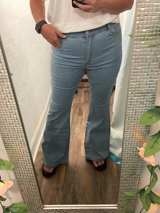 Lightwash Flare Jeans