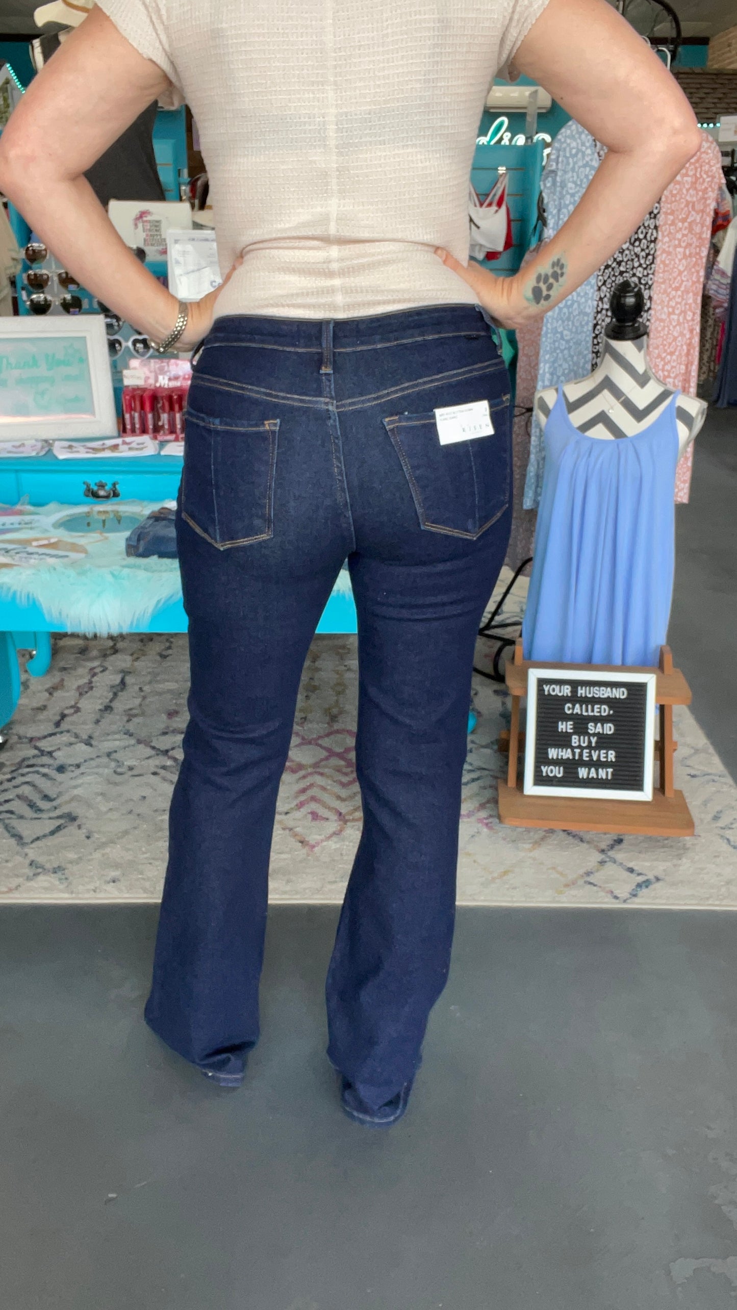 Risen Flare Jeans