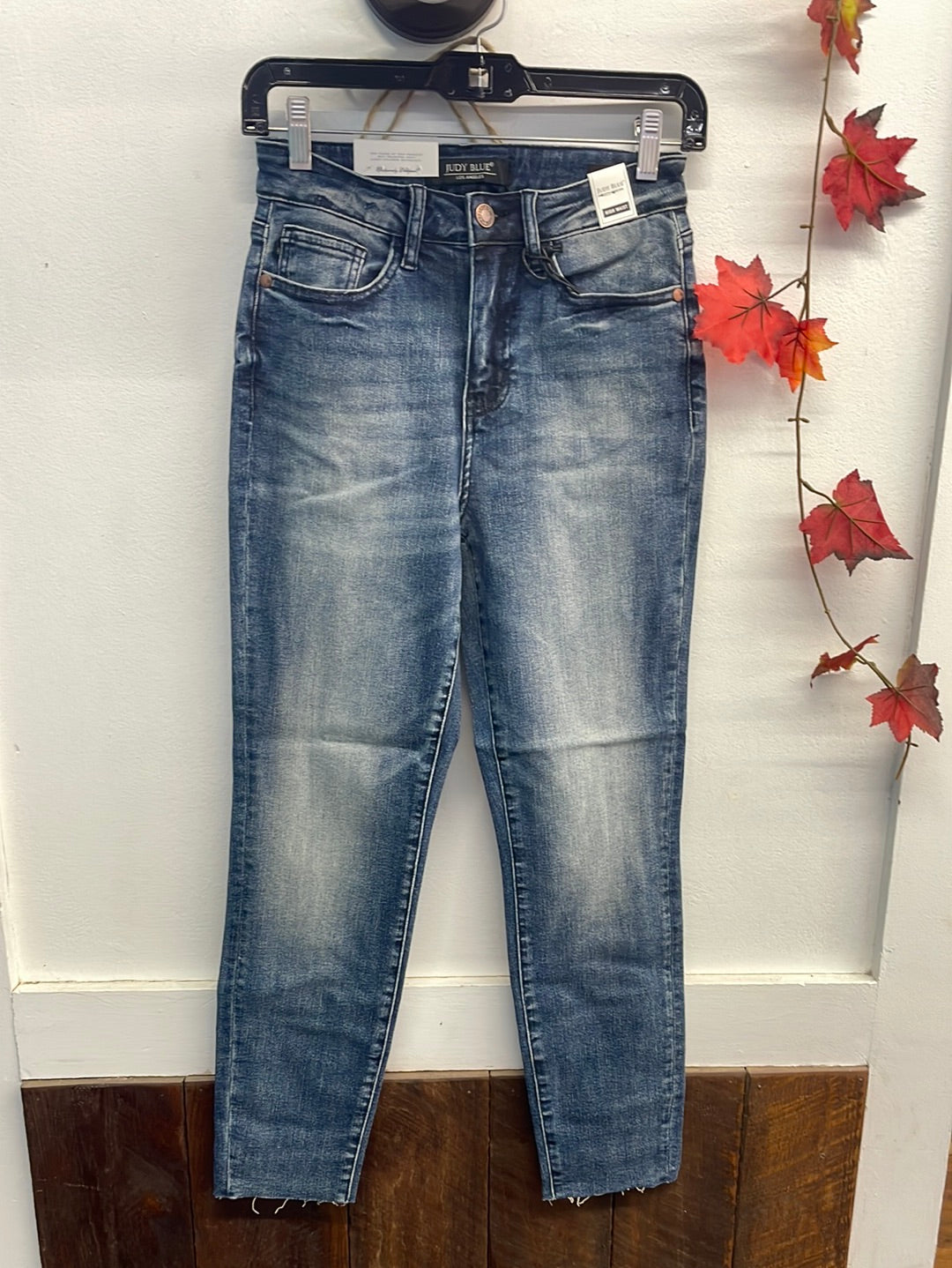 Judy Blue Ankle Jeans