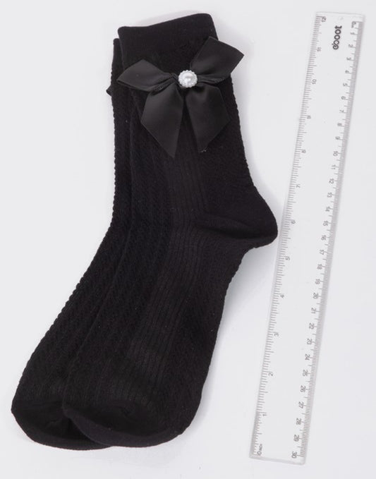 Pearl Bow Socks