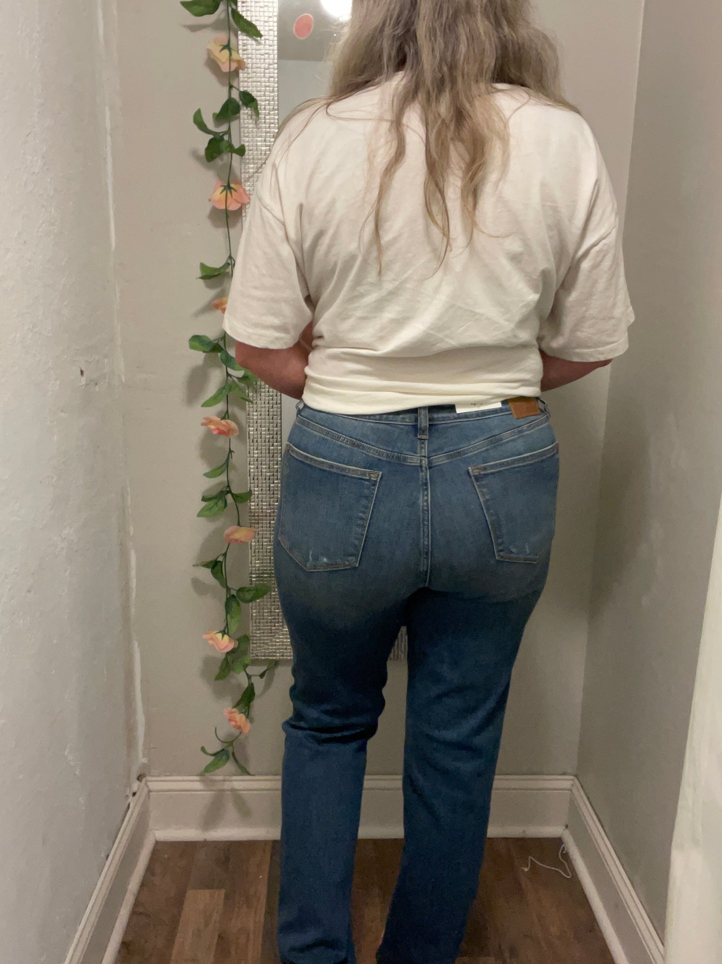 Judy Blue Straight Jeans