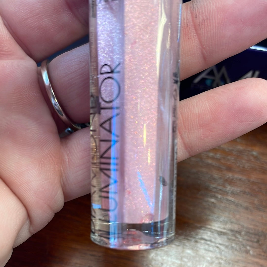 Liquid Diamond Illuminator
