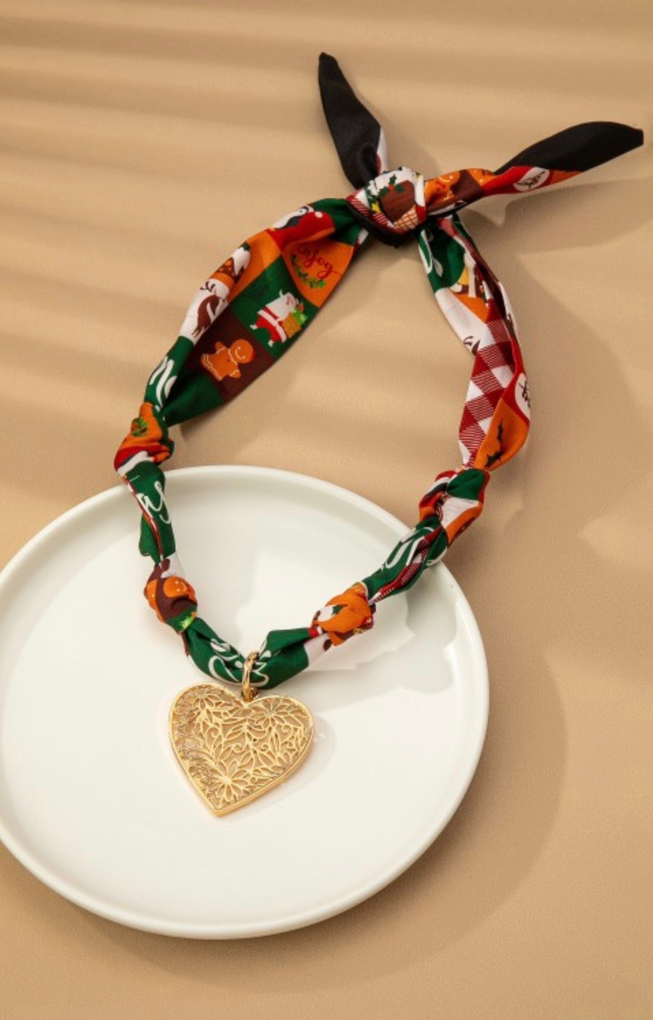 Christmas Scarf Necklace
