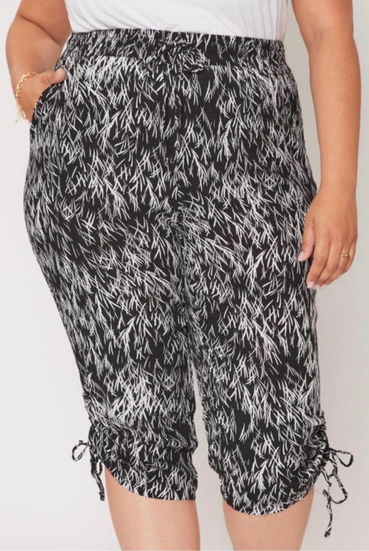 Wheat Print Capris-Plus