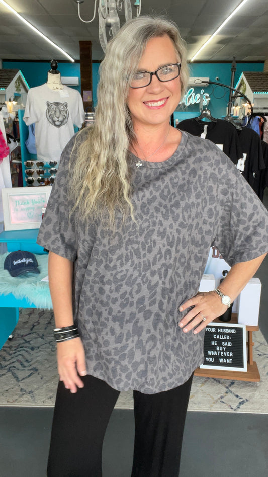 Vintage Leopard Tee-Plus