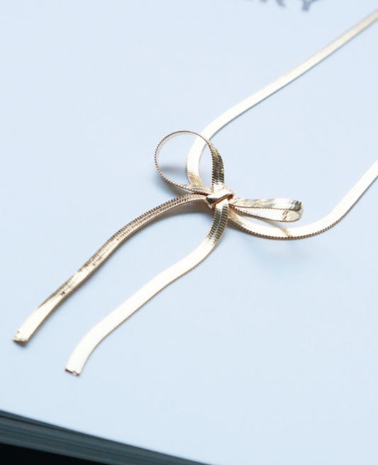 Bow Necklace