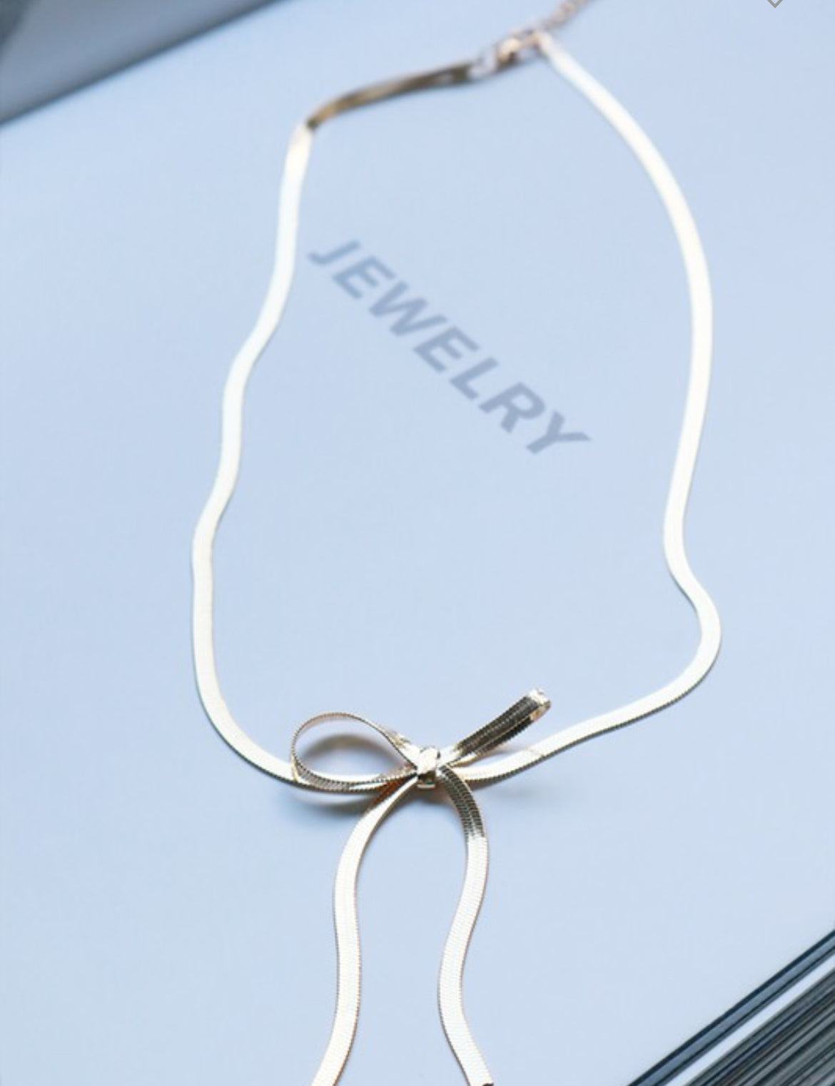 Bow Necklace