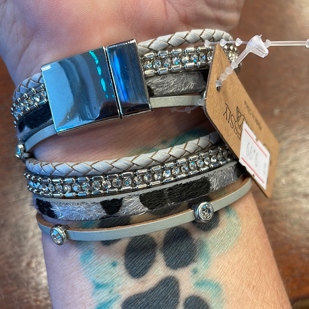 Double Wrap Leopard Magnetic Bracelet